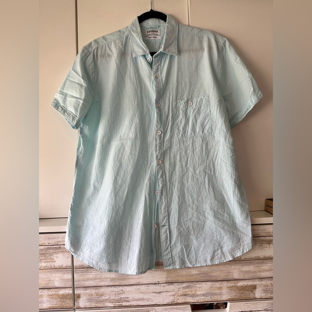 🩵 Express Soft Wash Light Blue Relaxed Button Down Shirt XL